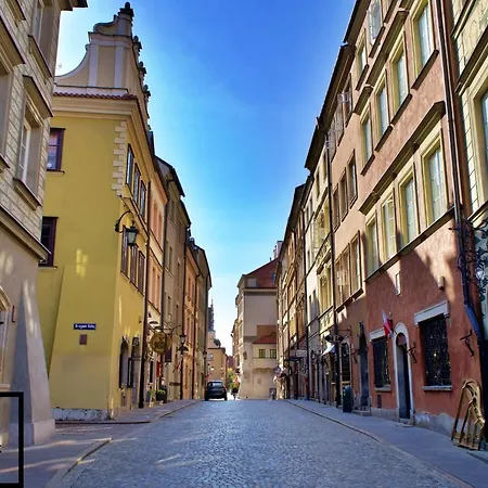 Sasiad Syrenki - Old Town ワルシャワ