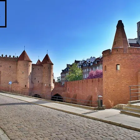 Sasiad Syrenki - Old Town ワルシャワ