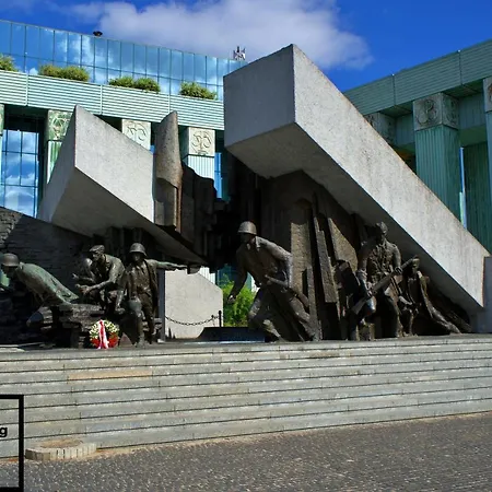 Sasiad Syrenki - Old Town * ワルシャワ